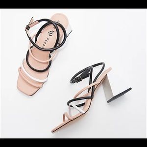KATY PERRY The Pyramid Strappy Sandal (BOX IS DAMAGED) New in the box
